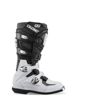 Cargar imagen en el visor de la galería, Gaerne GXJ Boot Black/White Size - Youth 4