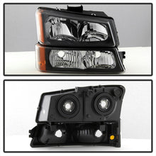 Cargar imagen en el visor de la galería, Xtune Chevy Silverado 2500HD 03-06 Crystal Headlights w/ Bumper Lights Black HD-JH-CSIL03-AM-BK-SET