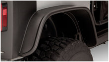 Cargar imagen en el visor de la galería, Guardabarros estilo plano Bushwacker 07-18 para Jeep Wrangler, 4 piezas, apto solo para utilitarios deportivos de 2 puertas, color negro