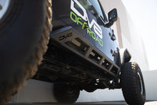 Cargar imagen en el visor de la galería, DV8 Offroad 18-23 Jeep Wrangler JL 4 Door FS-15 Series Rock Sliders