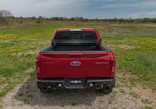 Cargar imagen en el visor de la galería, Truxedo 17-20 Ford F-250/F-350/F-450 Super Duty 6ft 6in Sentry Bed Cover