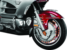 Cargar imagen en el visor de la galería, Kuryakyn Deco Eagle Fender Ornament 01-22 Honda GL1800 Chrome