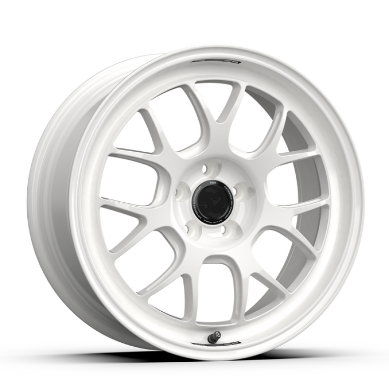 fifteen52 Apex RSR 18x9.5 5x114.3 38mm ET 73.1mm Center Bore Rally White