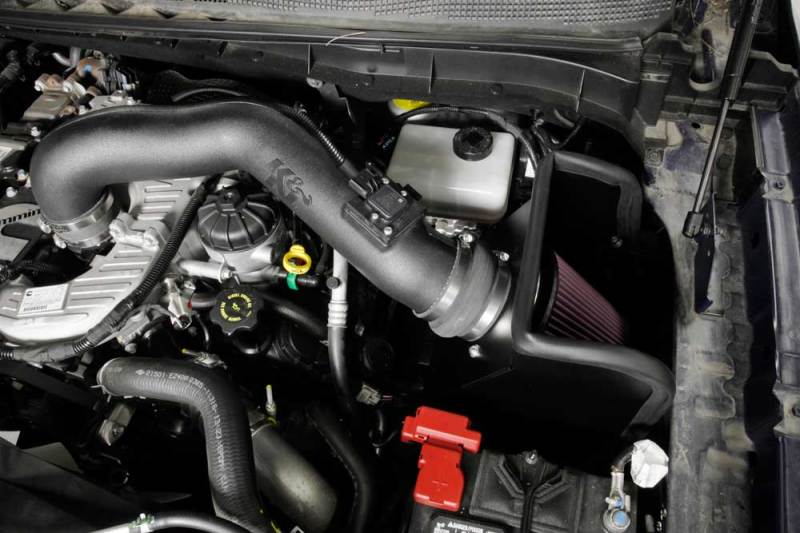 Admisión de alto rendimiento con cargador de aire K&amp;N 16-17 Nissan Titan XD V8-5.0L DSL Serie 63