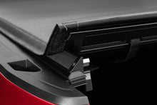 Cargar imagen en el visor de la galería, Lund 19-23 Chevrolet Silverado 1500 (5.5ft. Bed) Genesis Roll Up Tonneau Cover - Black