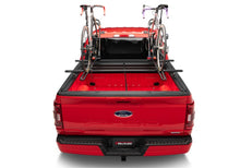 Load image into Gallery viewer, Roll-N-Lock 19-22 RAM 1500 (w/o Swing Gate - 67.4in. Bed) E-Series XT Retractable Tonneau Cover