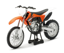 Cargar imagen en el visor de la galería, New Ray Toys KTM 350 SX-F Dirt Bike/ Scale - 1:12