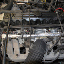 Cargar imagen en el visor de la galería, DEI Fuel Rail and Injecter Cover Jeep 1997 - 2004 4.0L Engine