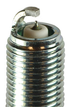 Cargar imagen en el visor de la galería, NGK Laser Iridium Spark Plug Box of 4 (SILMAR9B9)