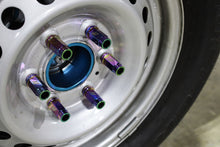 Cargar imagen en el visor de la galería, Mishimoto Aluminum Locking Lug Nuts M12x1.5 27pc Set Neo Chrome