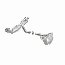 Cargar imagen en el visor de la galería, MagnaFlow Conv DF 02-06 Cadillac Escalade / 02-06 Chevy Avalanche 5.3L Dual Conv Y-Pipe Assembly 2WD