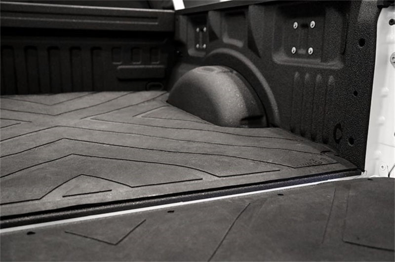 Alfombrilla de carga pesada Deezee 15-23 para caja de Ford F150, ajuste personalizado para caja de 5 1/2 pies (patrón en X)