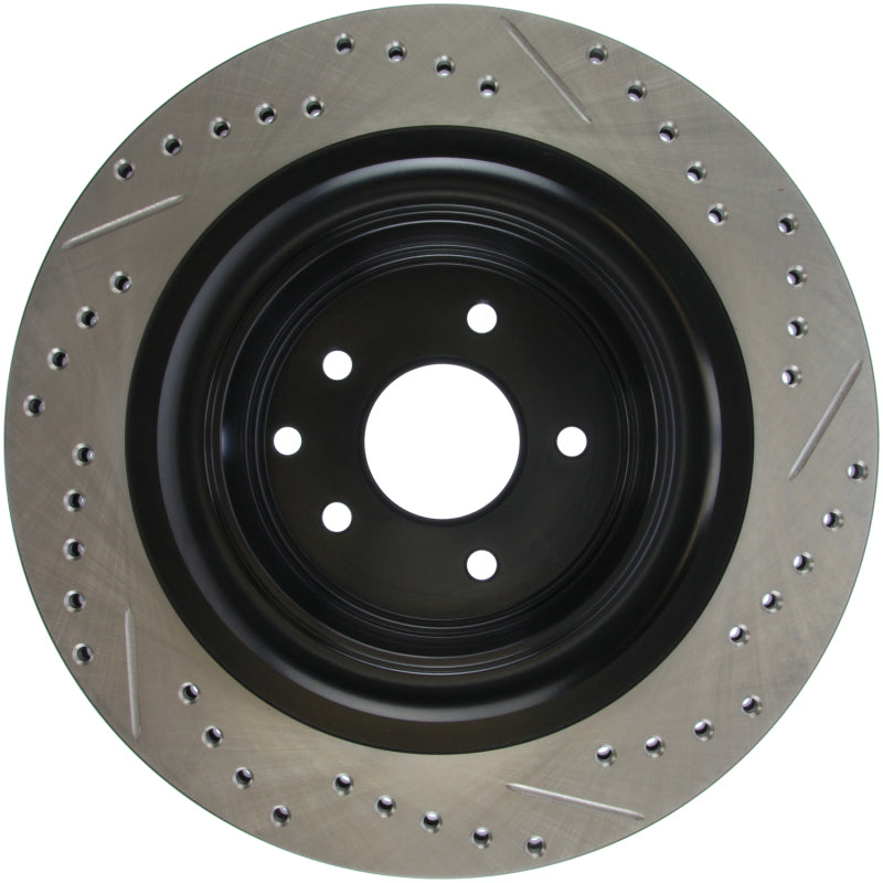 Rotor trasero derecho ranurado y perforado StopTech Infiniti G37 / Nissan 370Z SportStop