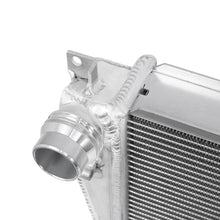 Cargar imagen en el visor de la galería, Mishimoto 01-06 BMW M3 3.2L Performance Aluminum Radiator