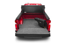 Cargar imagen en el visor de la galería, UnderCover 07-18 Chevy Silverado 1500 (19 Legacy) Passengers Side Swing Case - Black Smooth