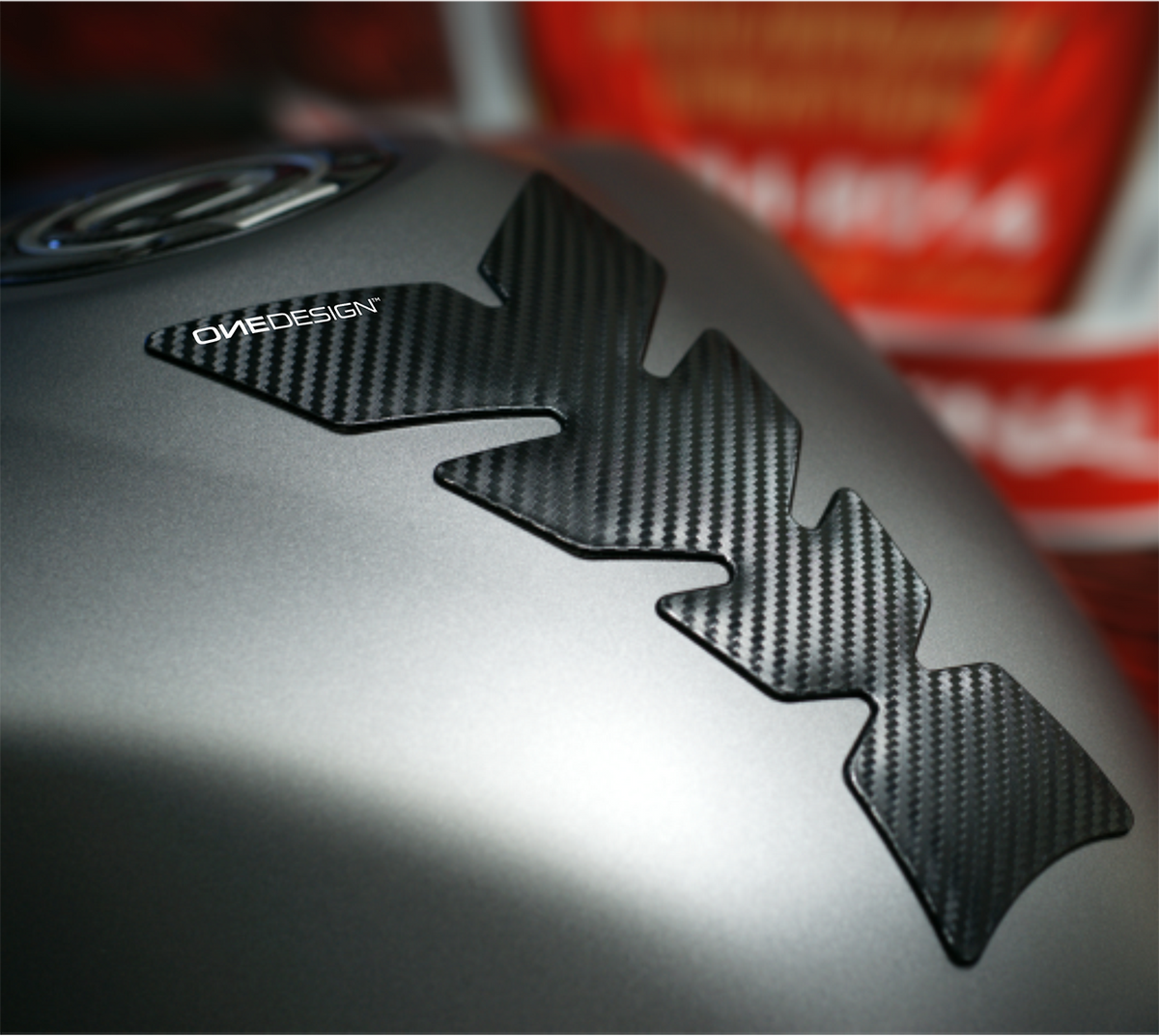 ONE Emblems Tankpad Soft Touch Matte Carbon Look (CGAN101P)