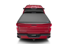 Cargar imagen en el visor de la galería, Lund 15-17 Chevy Colorado (6ft. Bed) Genesis Elite Roll Up Tonneau Cover - Black