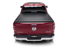 Cargar imagen en el visor de la galería, Truxedo 19-20 Ram 1500 (New Body) w/RamBox 5ft 7in TruXport Bed Cover