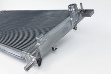 Cargar imagen en el visor de la galería, CSF 2021+ Ford Bronco/2024+ Ford Ranger 2.3L &amp; 2.7L EcoBoost Heavy Duty All Metal Radiator