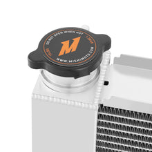 Cargar imagen en el visor de la galería, Mishimoto Universal Circle Track Radiator 31in x 19in x 3in Manual &amp; Automatic Radiator