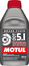 Cargar imagen en el visor de la galería, Motul 1/2L Brake Fluid DOT 5.1