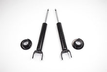 Cargar imagen en el visor de la galería, MaxTrac 09-18 RAM 1500 4WD 0-3in Front Adj. Lowering Struts - Pair