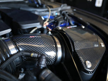 Cargar imagen en el visor de la galería, aFe Momentum Black Series Carbon Fiber Pro 5R Air Intake System BMW M5 (F90) 18-19