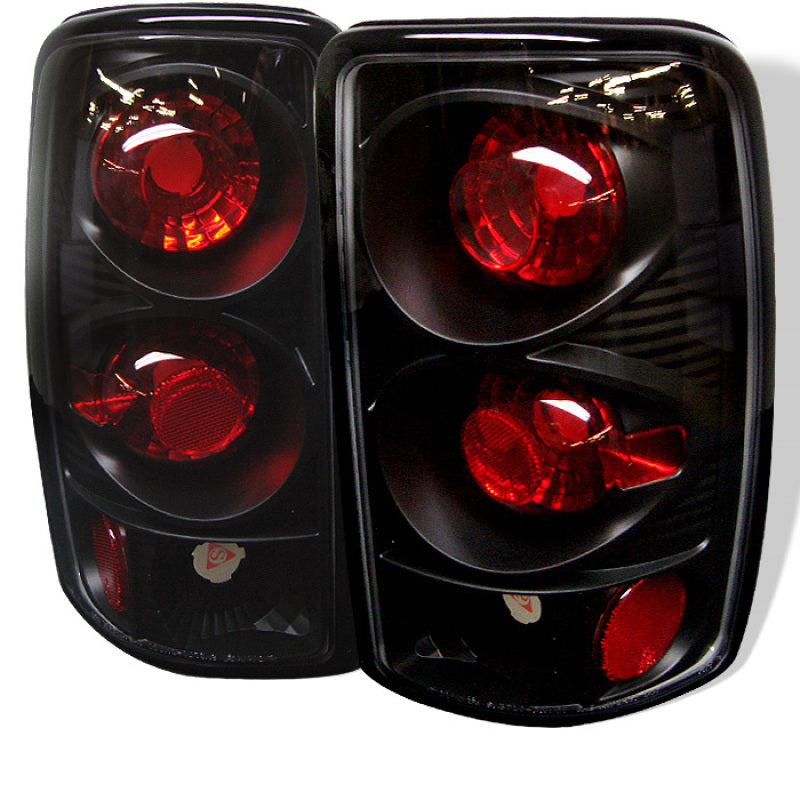 Luces traseras de estilo europeo para Spyder Chevy Suburban/Tahoe 1500/2500 00-06, color negro ALT-YD-CD00-BK