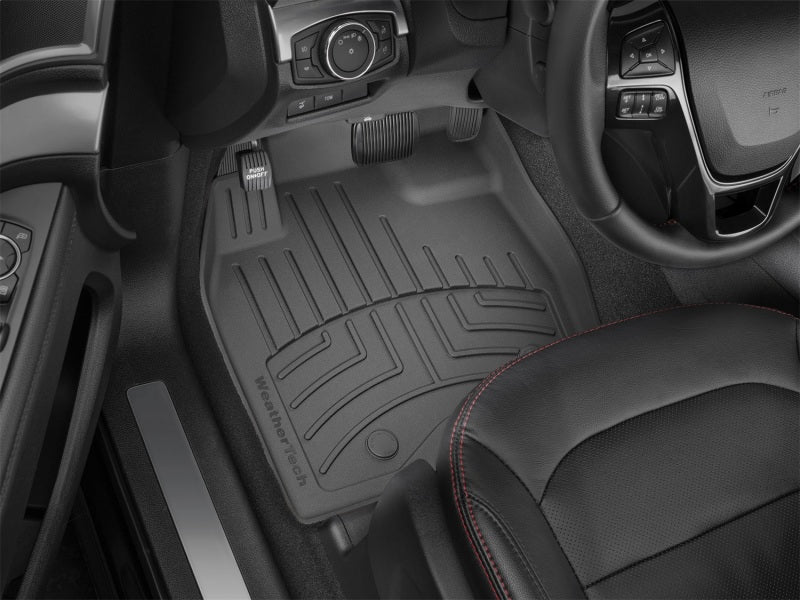 WeatherTech 22-26 Mitsubishi Outlander Front FloorLiner HP - Black