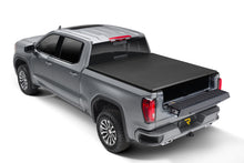 Cargar imagen en el visor de la galería, Extang 19-21 Chevy/GMC Silverado/Sierra 1500 (5 ft 8 in) Trifecta ALX