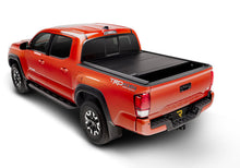 Cargar imagen en el visor de la galería, Retrax 2024 Toyota Tacoma 5ft Bed RetraxPRO MX