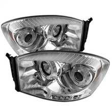 Cargar imagen en el visor de la galería, Faros delanteros de proyector LED Halo LED cromados Spyder Dodge Ram 1500 06-08/Ram 2500 06-09 PRO-YD-DR06-HL-C