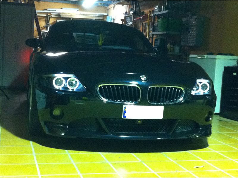 Faros delanteros de proyector Spyder BMW Z4 03-08, solo modelos Xenón/HID - Halo LED negro PRO-YD-BMWZ403-HID-BK