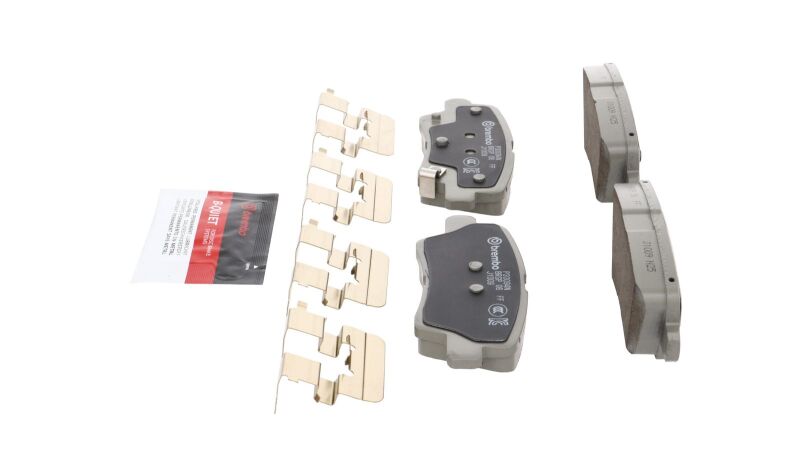 Brembo OE 2017 Hyundai Elantra/18-22 Ioniq/18-19 Sonata/16-17 Veloster Ceramic Brake Pad - Rear