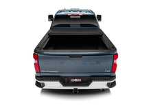 Cargar imagen en el visor de la galería, Truxedo 2020 GMC Sierra &amp; Chevrolet Silverado 2500HD/3500HD w/Tailgate 6ft 9in Pro X15 Bed Cover