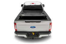 Cargar imagen en el visor de la galería, UnderCover 17-20 Ford F-250/ F-350 6.8ft Flex Bed Cover