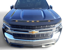 Cargar imagen en el visor de la galería, AVS 22-23 Chevy Silverado 1500 (Excl. ZR2/LT TB) Aeroskin Low Profile Hood Shield w/Lgt - Blk