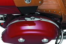 Cargar imagen en el visor de la galería, Kuryakyn Saddlebag Top Trim Indian Chrome