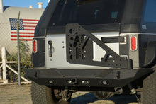 Cargar imagen en el visor de la galería, DV8 Offroad RS-10/RS-11 TC-6 Tire Carrier