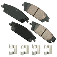 Cargar imagen en el visor de la galería, Akebono Brake Pads Cadillac Escalade 15-20