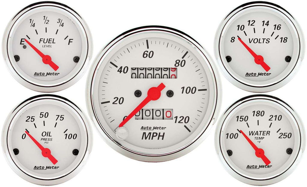 AutoMeter Traditional incandescent lighting illuminates around the perimeter of the dial