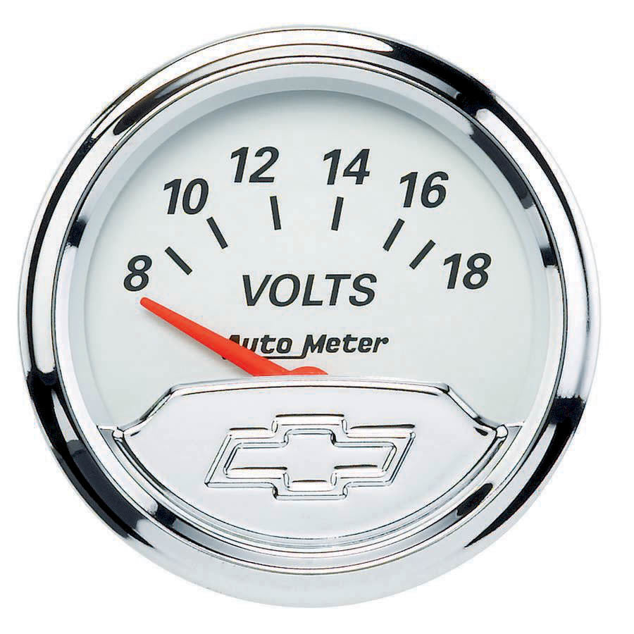 AutoMeter Traditional incandescent lighting illuminates around the perimeter of the dial