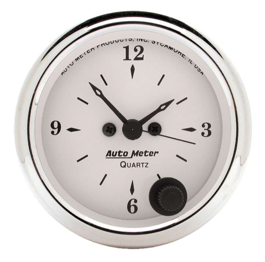 AutoMeter Traditional incandescent lighting illuminates around the perimeter of the dial