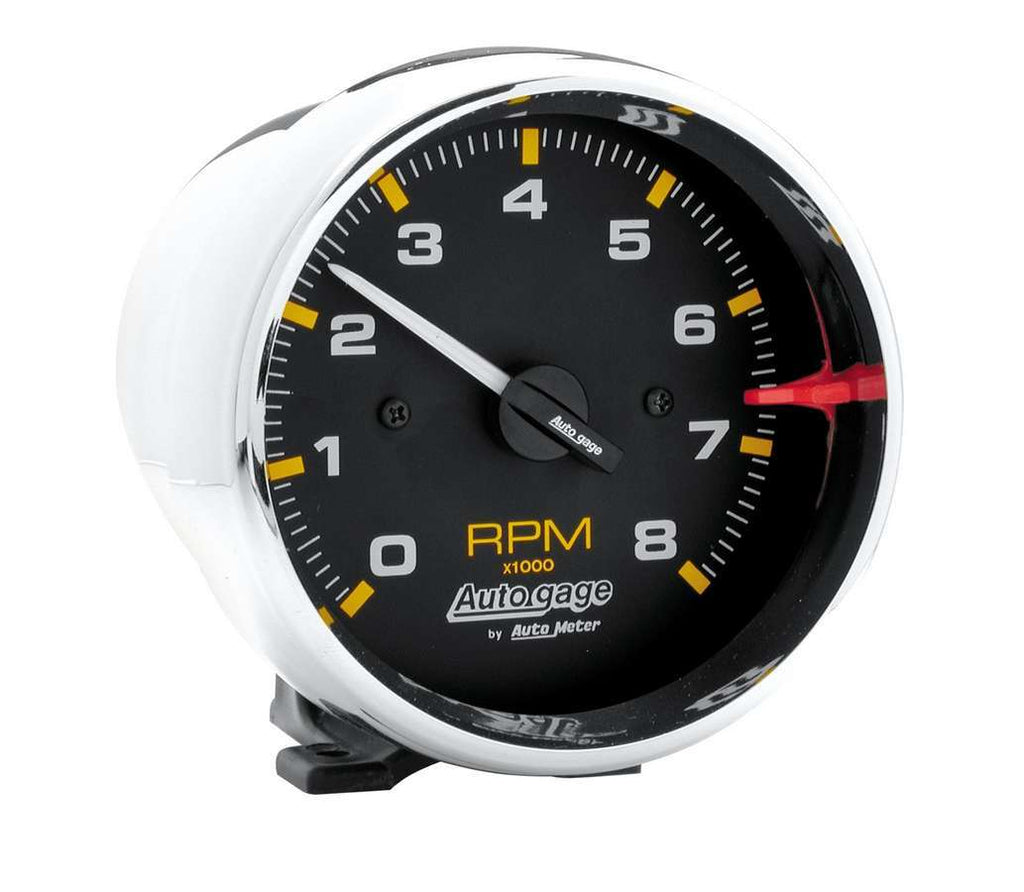 AutoMeter Traditional incandescent lighting illuminates around the perimeter of the dial