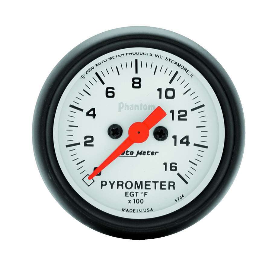 AutoMeter Traditional incandescent lighting illuminates around the perimeter of the dial