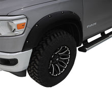 Cargar imagen en el visor de la galería, Guardabarros estilo bolsillo Bushwacker 19- Dodge Ram 1500, 4 piezas