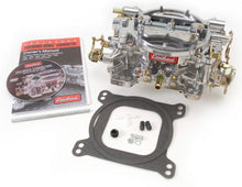 Cargar imagen en el visor de la galería, Carburador Edelbrock 600CFM Performer Series con motor de combustión interna