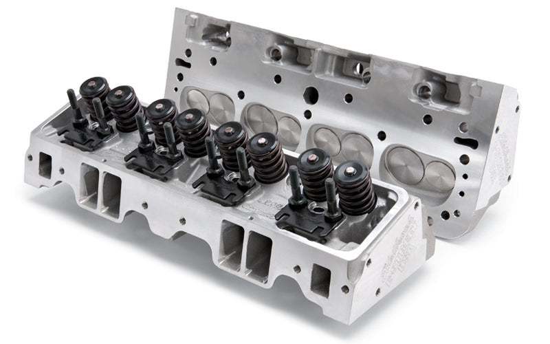 Edelbrock SBC E-Street Cylinder Heads - 70cc 2.02/1.60