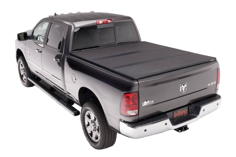 Cubierta para caja de camioneta Dodge Ram de 5 pies y 7 pulgadas ExtangSolid Fold 2.0 19"