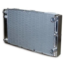 Cargar imagen en el visor de la galería, Howe Radiator 16.75x27.375 Chevy Dual Pass No Fille